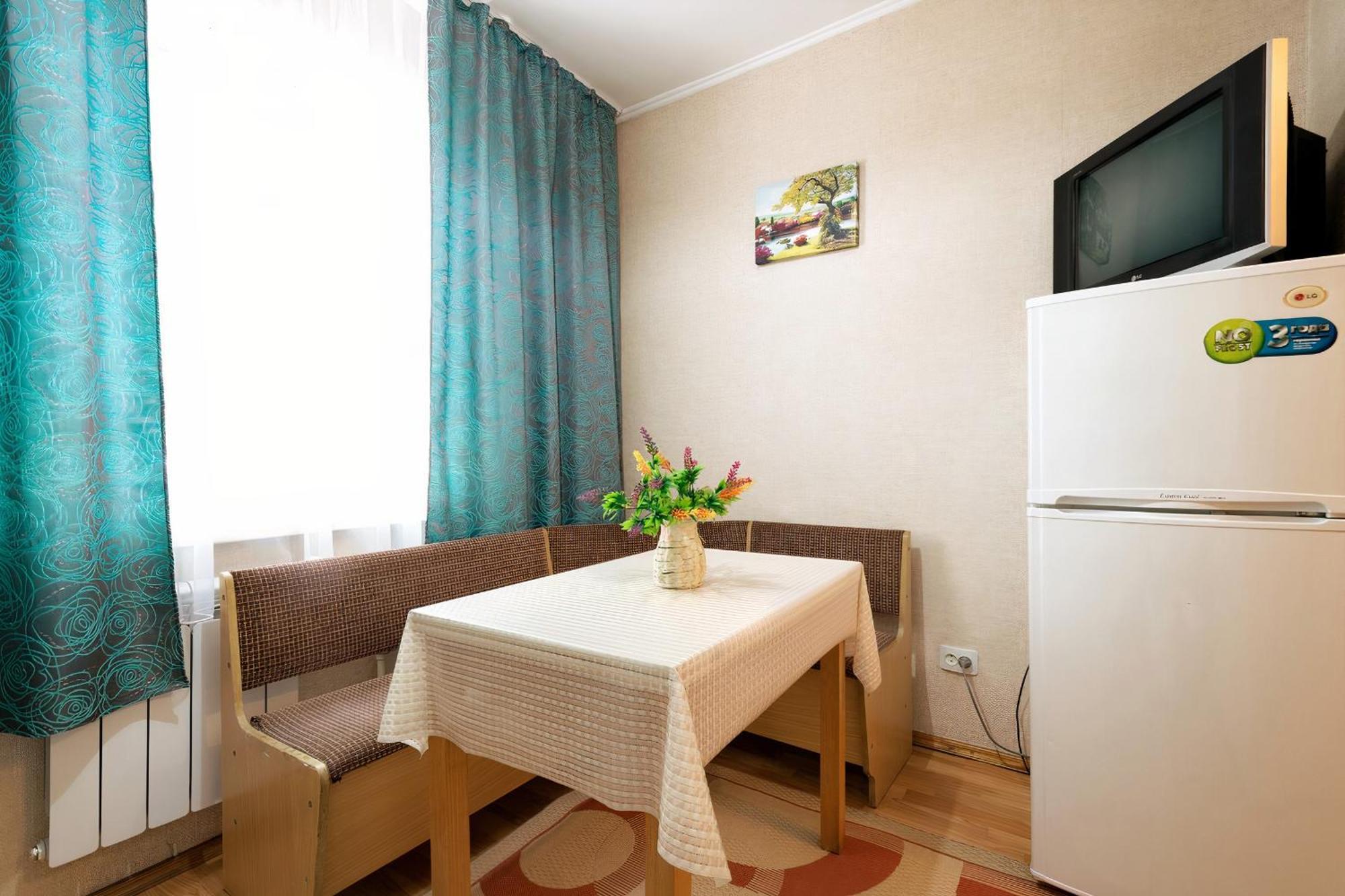 Nadezhda Apartment on Zhibek Zholy 33 Alma-Ata Buitenkant foto